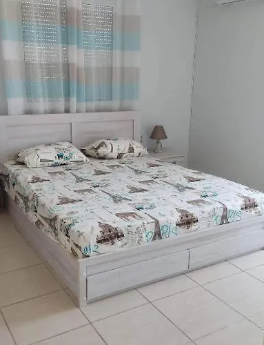 Apartmán Mama Marina Near To The Airport 2