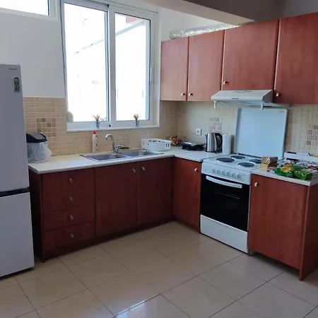 Mama Marina Near To The Airport 2